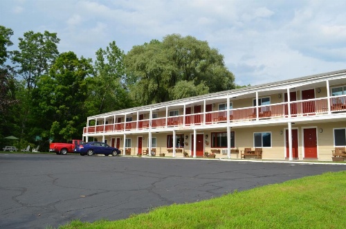 Cozy Corner Motel image 19